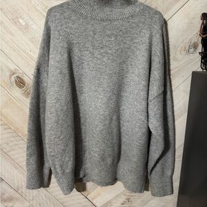 Elegant Gray Turtleneck Sweater for Women